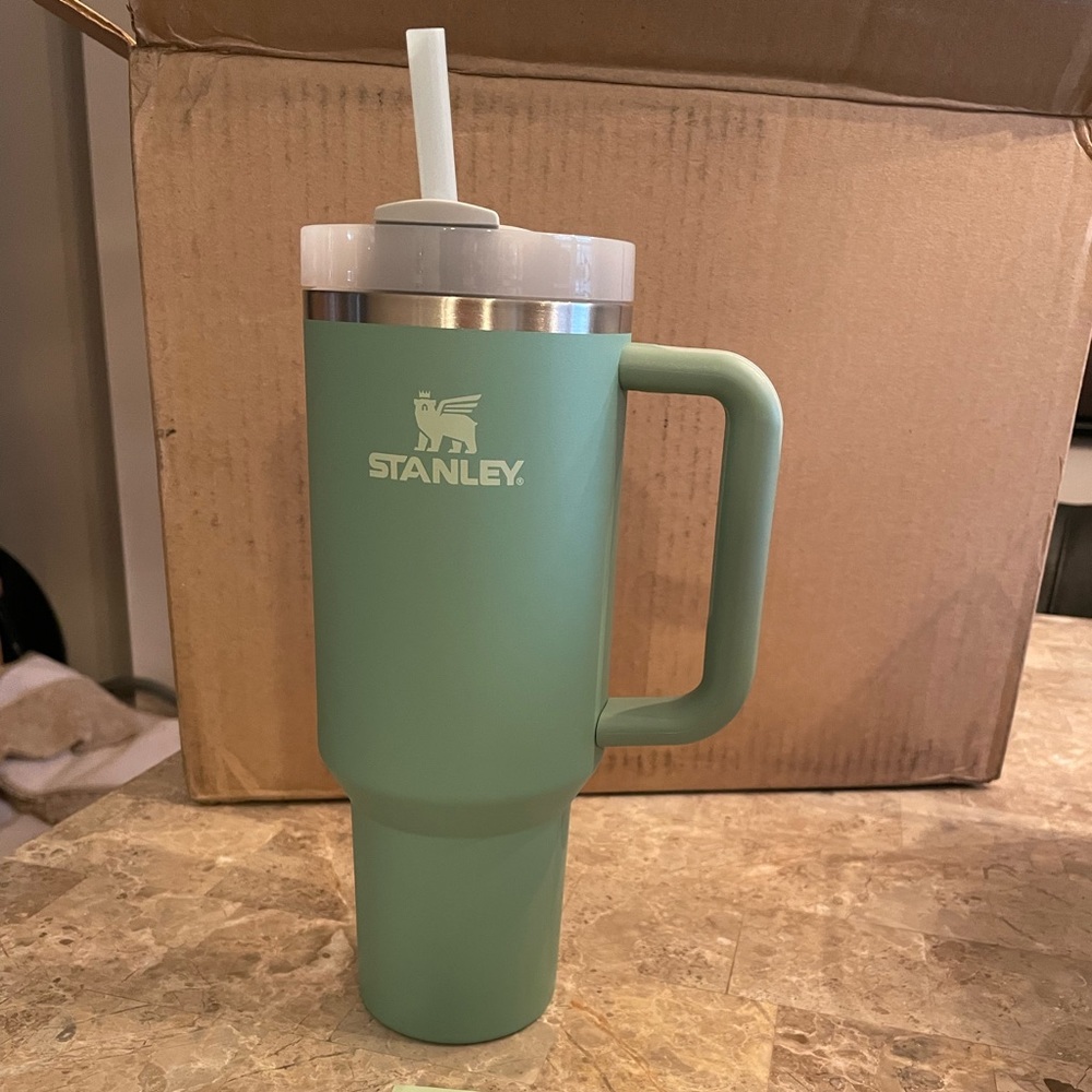New eucalyptus Stanley quencher